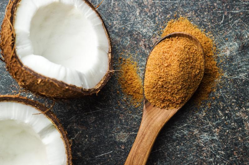 Pravda o kokosovém cukru: Rozptýlení mýtů a obav o jeho bezpečnosti