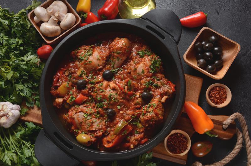 Křupavá kůžička a šťavnaté maso: Kuře cacciatore, které se rozplývá na jazyku