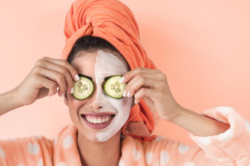 Dokonalá pleť díky třem kuchyňským ingrediencím: Objevte jejich sílu