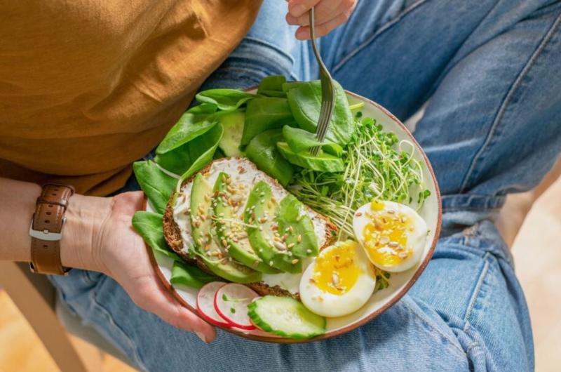 Máte silnou menstruaci? Tělo vám tiše bere důležitý minerál a hrozí anémie