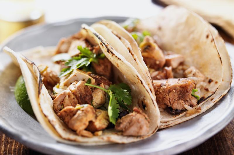 Domácí kuřecí tacos z trouby: Křupavé a lehké na večeři