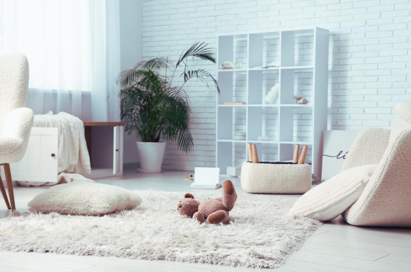 Každé ráno nacházela přesunuté věci. Když zjistila proč, přestala spát