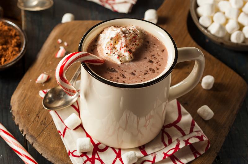 Nevařte tu kupovanou! Toto je domácí horká čokoláda, která chutná jako z kavárny – a hotová je za pár minut