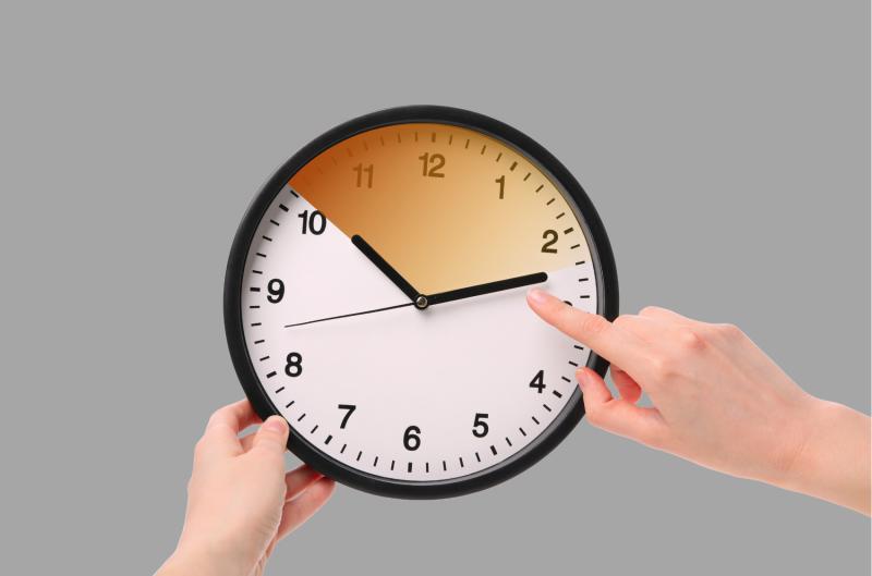 Změna času se blíží rychleji než loni. Letos vás to může zaskočit.