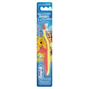 Oral-B Pro Expert Stages 2-4 dětský zubní kartáček - ultra měkký