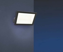 LED REFLEKTOR ČERNÝ