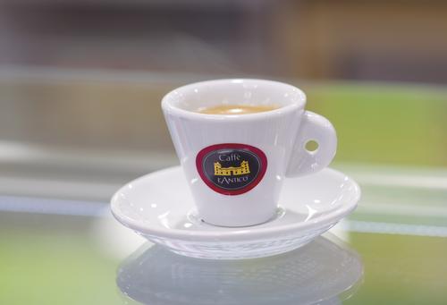 Káva espresso + šlehačkový řez 150 g
