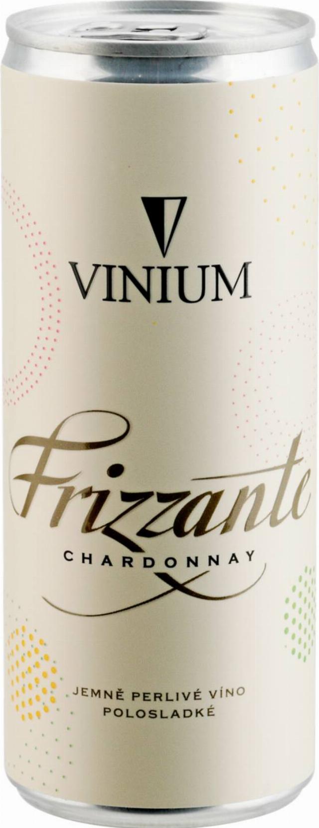 Frizzante Chardonnay perlivé víno