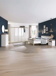 Ložnice - skříň s otočnými dveřmi