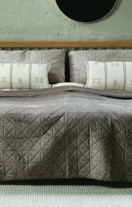 2) Bederní polštář ENGBLOMME