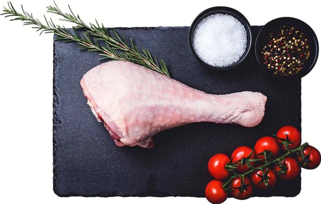 Krůtí spodní stehno s kostí a kůží