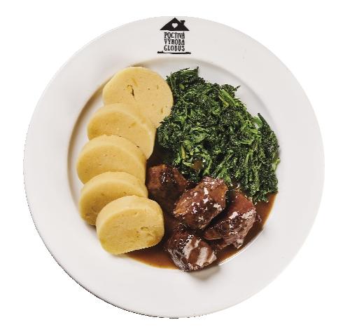 Jehněčí kýta na česneku se špenátem a bramborovými knedlíky
