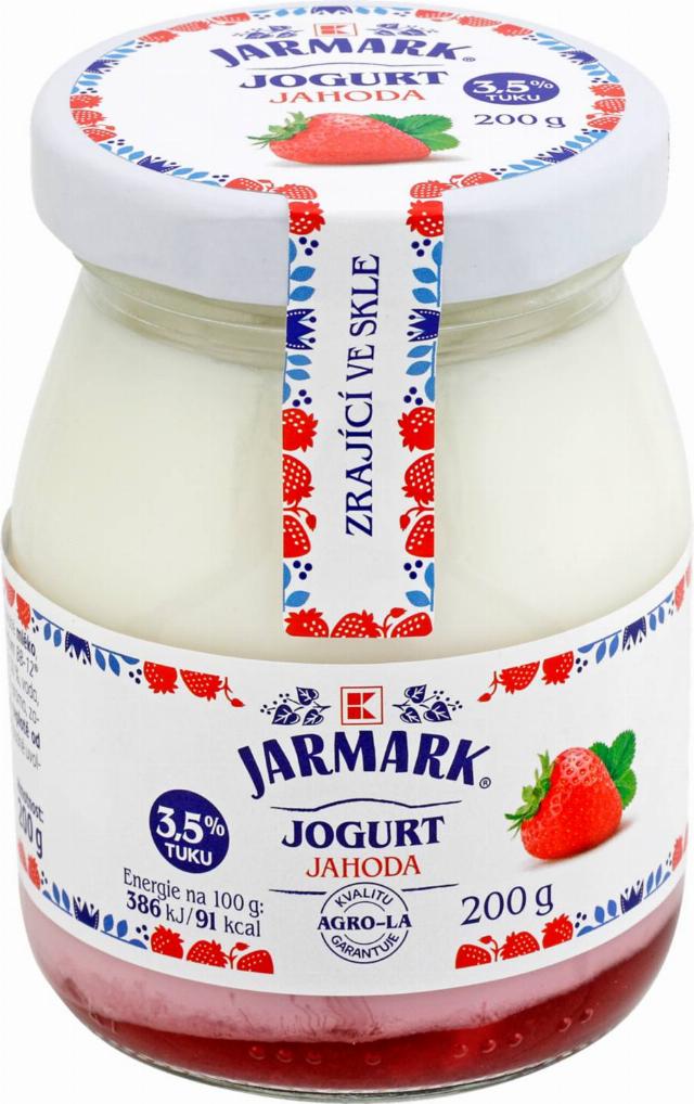 K-Jarmark jogurt ve skle různé druhy